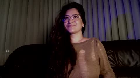 Snapshot of deesseluxure_ chatting on January 5, 2025, 6:35 am Andre online show from January 5, 2025, 6:35 am