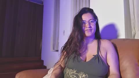 Snapshot of deesseluxure_ chatting on February 19, 2025, 11:25 pm Andre online show from February 19, 2025, 11:25 pm