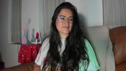 Snapshot of deesseluxure_ chatting on November 16, 2025, 8:20 am Andre online show from November 16, 2025, 8:20 am