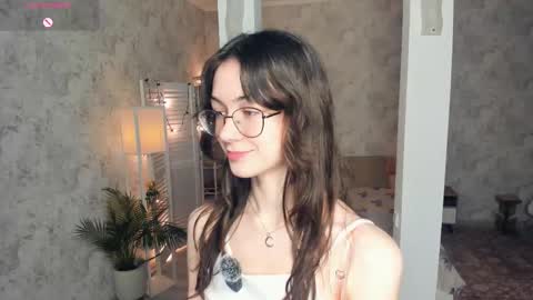 Amy online show from November 27, 2025, 7:38 pm