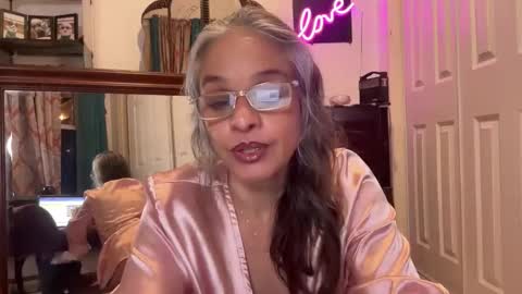 Snapshot of degeneratesaint chatting on November 7, 2025, 4:01 am Tori online show from November 7, 2025, 4:01 am