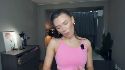 Snapshot of deidreluer chatting on March 31, 2026, 7:20 am Laura online show from March 31, 2026, 7:20 am