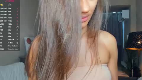 Snapshot of deidreluer chatting on July 23, 2026, 7:39 am Laura online show from July 23, 2026, 7:39 am
