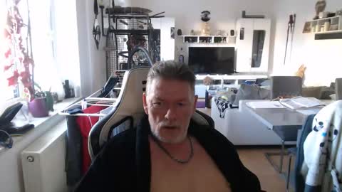 Snapshot of deinprinz2312 chatting on March 4, 2026, 8:42 am deinprinz2312 online show from March 4, 2026, 8:42 am