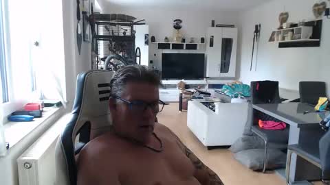 Snapshot of deinprinz2312 chatting on June 4, 2026, 11:16 am deinprinz2312 online show from June 4, 2026, 11:16 am
