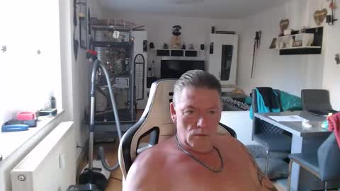 Snapshot of deinprinz2312 chatting on June 7, 2026, 4:38 am deinprinz2312 online show from June 7, 2026, 4:38 am