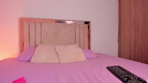 Ricarda online show from July 26, 2026, 1:07 pm