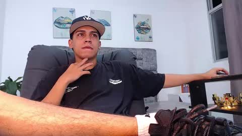 Snapshot of deivid_santoss chatting on October 19, 2025, 1:39 am Deivid online show from October 19, 2025, 1:39 am