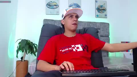 Snapshot of deivid_santoss chatting on October 24, 2025, 1:35 am Deivid online show from October 24, 2025, 1:35 am