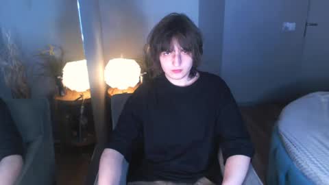 Snapshot of delalex chatting on June 1, 2026, 11:28 pm Alex online show from June 1, 2026, 11:28 pm