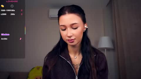 Snapshot of delanakimbral chatting on October 7, 2025, 7:16 am Hello everyone Im Tessa Make yourself comfortable. Were going to have fun together online show from October 7, 2025, 7:16 am