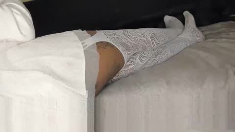 deli_la online show from April 11, 2026, 7:45 am