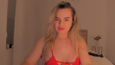 deliadelicious online show from February 15, 2025, 12:43 pm