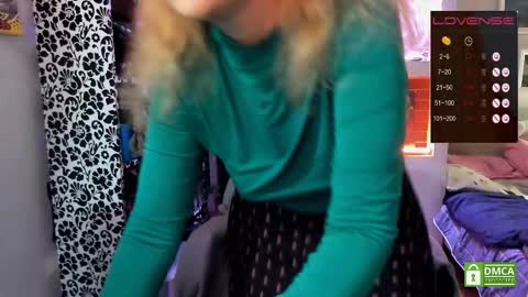 Snapshot of delicecat chatting on September 12, 2025, 7:03 pm Delicacat online show from September 12, 2025, 7:03 pm