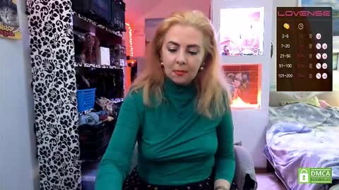 Snapshot of delicecat chatting on September 19, 2025, 9:37 pm Delicacat online show from September 19, 2025, 9:37 pm