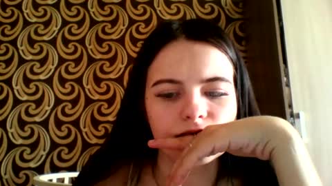 Kiki online show from July 17, 2026, 6:09 am