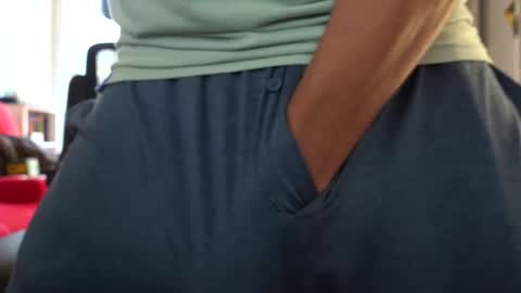 Snapshot of delicioso4u chatting on November 28, 2025, 4:31 pm delicioso4u online show from November 28, 2025, 4:31 pm