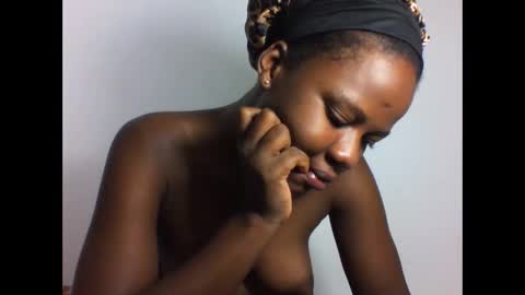 EVAH online show from March 20, 2026, 10:42 am