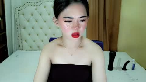 Sophie online show from July 8, 2026, 2:05 am
