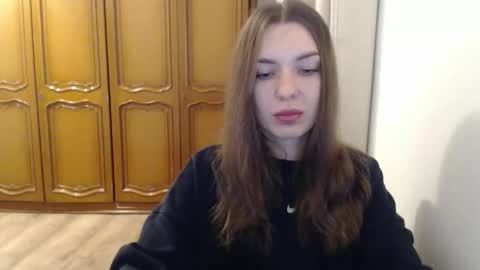 Aurora online show from November 19, 2025, 6:46 am