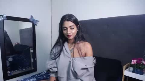 Snapshot of delilah_blazee chatting on April 20, 2026, 11:17 pm Delilah Blaze online show from April 20, 2026, 11:17 pm