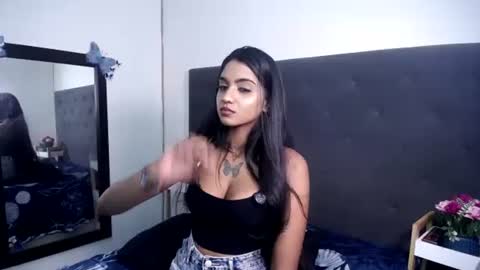 Snapshot of delilah_blazee chatting on April 25, 2026, 5:21 pm Delilah Blaze online show from April 25, 2026, 5:21 pm