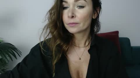 Snapshot of delilah_sweet chatting on January 9, 2025, 3:55 pm delilah_sweet online show from January 9, 2025, 3:55 pm