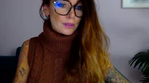 Snapshot of delilah_sweet chatting on September 9, 2025, 3:22 pm delilah_sweet online show from September 9, 2025, 3:22 pm