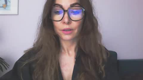 Snapshot of delilah_sweet chatting on December 2, 2025, 4:13 pm delilah_sweet online show from December 2, 2025, 4:13 pm