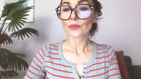 delilah_sweet online show from June 1, 2026, 3:36 pm