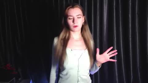 Rochel online show from November 23, 2025, 6:30 pm