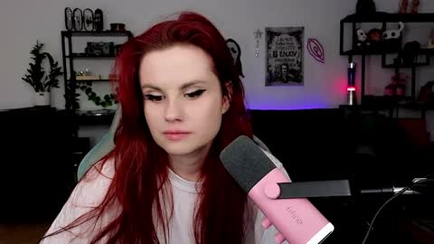 dellacrush_ online show from March 31, 2026, 5:13 pm