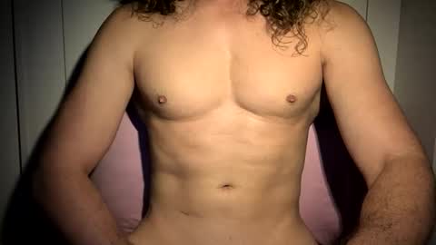 Snapshot of dellamoro chatting on April 25, 2026, 9:01 pm dellamoro online show from April 25, 2026, 9:01 pm