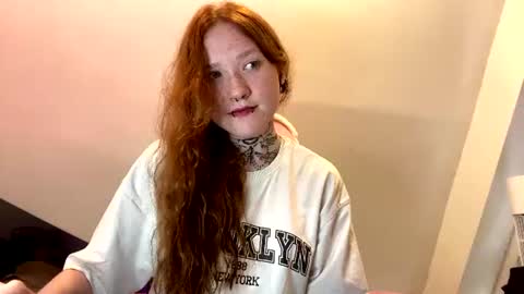Snapshot of dellastraley chatting on July 23, 2026, 10:02 am Aneka online show from July 23, 2026, 10:02 am