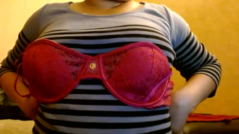 Delphine online show from January 7, 2025, 9:35 pm