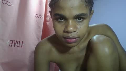 Snapshot of delphineee chatting on April 5, 2026, 4:31 am delphine online show from April 5, 2026, 4:31 am