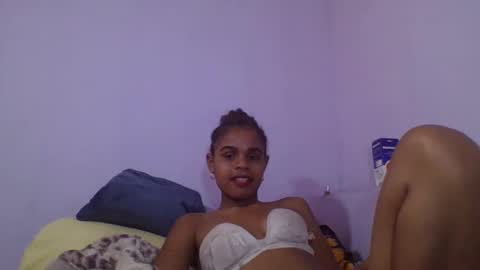 Snapshot of delphineee chatting on April 13, 2026, 6:08 am delphine online show from April 13, 2026, 6:08 am