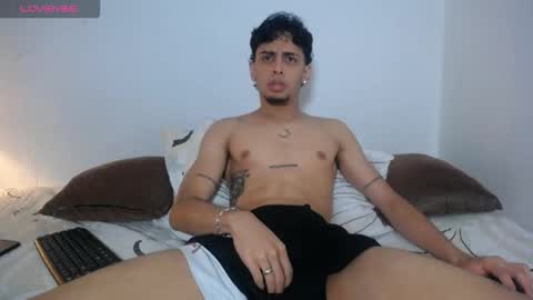 Snapshot of demeter_salviati chatting on November 16, 2025, 5:35 am Demeter Salviati online show from November 16, 2025, 5:35 am