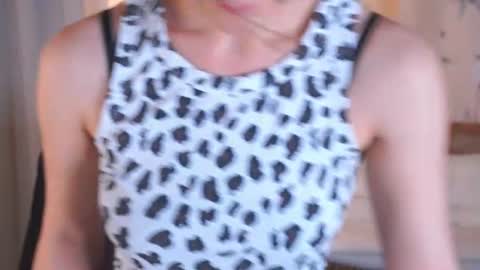 Hi my name is Sari nice to see you in my Room online show from June 23, 2026, 5:16 am
