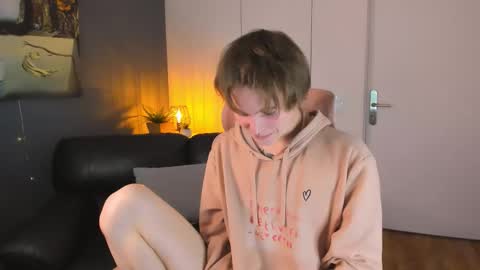 demianenglen online show from March 28, 2026, 8:52 pm