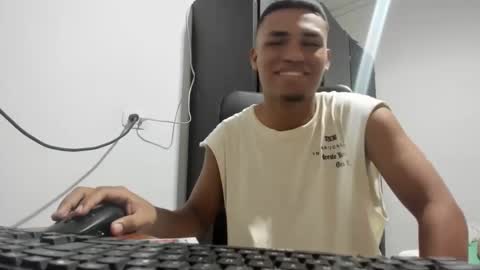 Snapshot of demol_latin chatting on December 3, 2024, 2:16 pm MASTER DAV online show from December 3, 2024, 2:16 pm