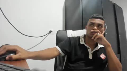 Snapshot of demol_latin chatting on December 5, 2024, 7:27 am MASTER DAV online show from December 5, 2024, 7:27 am