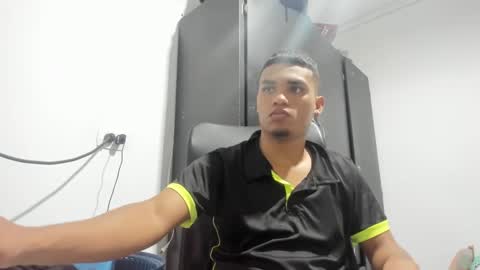 Snapshot of demol_latin chatting on December 6, 2024, 12:02 am MASTER DAV online show from December 6, 2024, 12:02 am