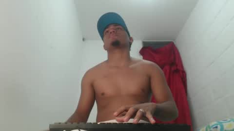 Snapshot of demol_latin chatting on February 18, 2025, 11:19 pm MASTER DAV online show from February 18, 2025, 11:19 pm