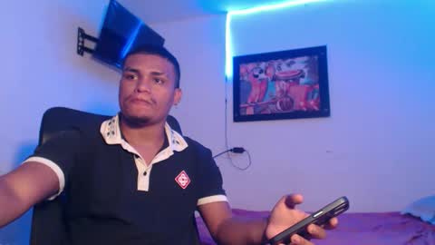 Snapshot of demol_latin chatting on October 2, 2025, 7:10 pm MASTER DAV online show from October 2, 2025, 7:10 pm