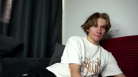 Dave19  online show from February 24, 2025, 11:43 am