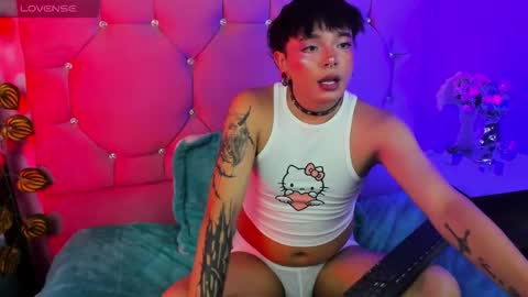 Snapshot of demony_deadboy chatting on March 26, 2026, 6:08 am Maki online show from March 26, 2026, 6:08 am