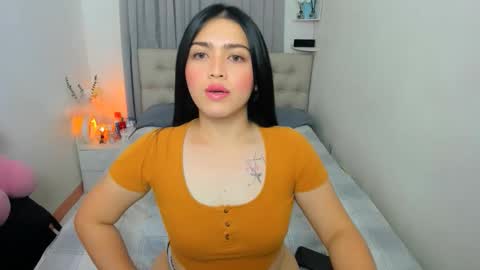 Demi online show from February 19, 2026, 2:40 am