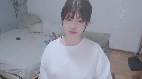 Snapshot of deni_bloom chatting on May 27, 2026, 4:42 am Denisse schedule Monday to Friday 1300-1900 mexican time Saturday-maybe it could be a surprise IDEPENDENT MODEL online show from May 27, 2026, 4:42 am