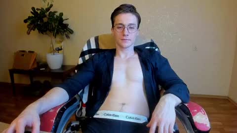 Snapshot of deni_boy99 chatting on February 26, 2025, 9:16 pm Deni online show from February 26, 2025, 9:16 pm